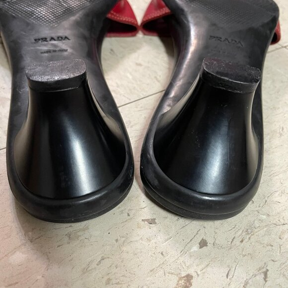 PRADA Sport Womens Size 40 Red/Black Kitten Heels Mules Sandals Leather - Picture 9 of 9